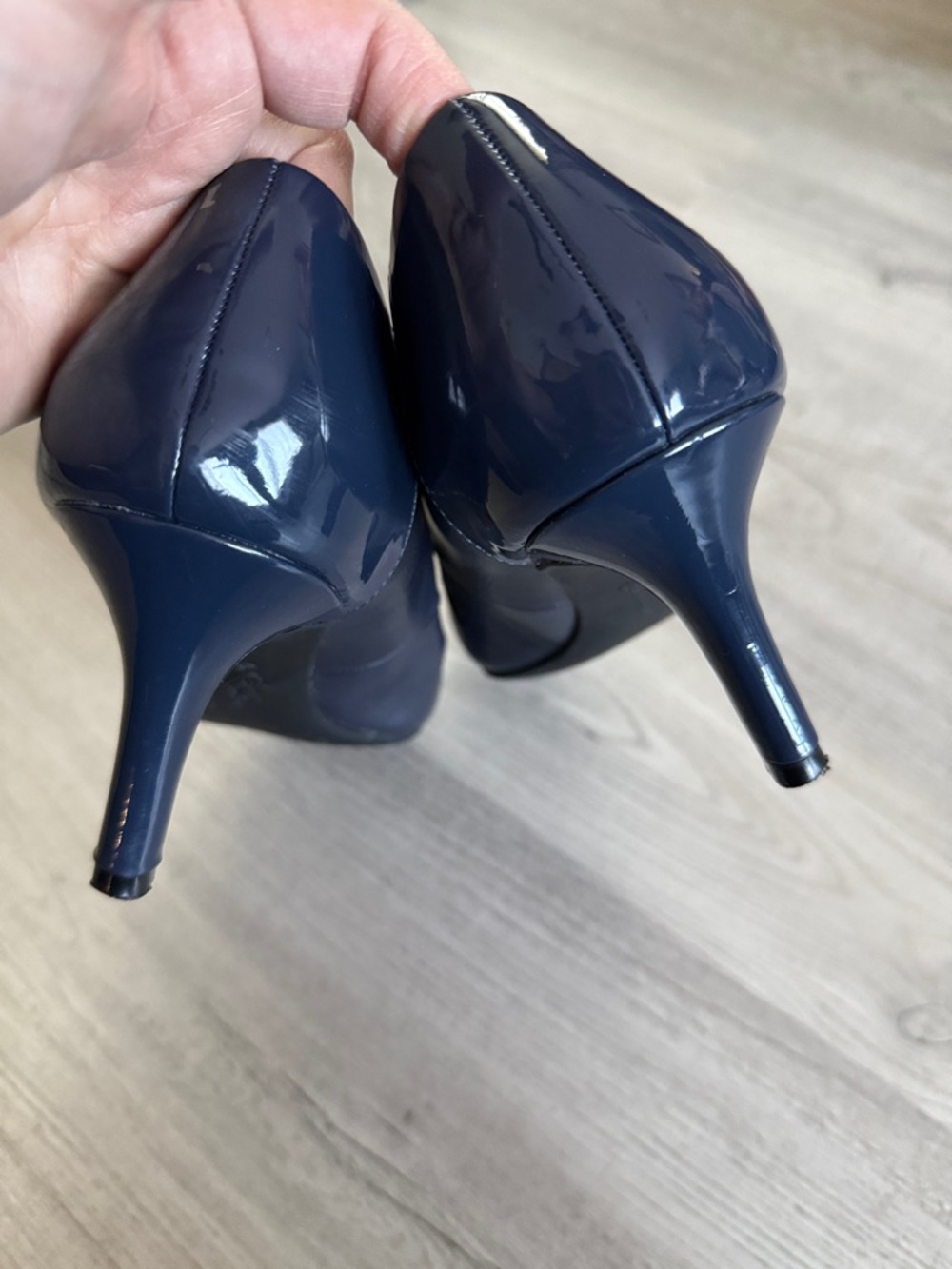 Life Stride Navy Faux Leather Mid Heel Pumps Size 9 - Picture 8 of 12